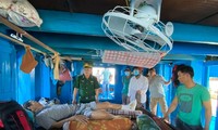 Ngư dân Quảng Ngãi bị ca nô nước ngoài bắn gây thương tích trên biển