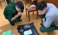 Người dân Quảng Ngãi phát hiện gần 3kg ma túy dạt vào bờ biển