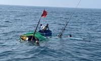 Phát hiện thi thể nghi là ngư dân vụ chìm tàu cá ở Quảng Ngãi