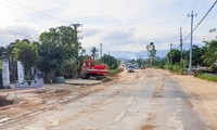 Đề nghị khẩn trương sửa chữa hư hỏng quốc lộ 19 qua Bình Định