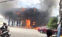 Xe máy phát nổ khiến cây xăng ở Quy Nhơn bốc cháy dữ dội