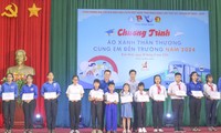 Áo xanh thân thương - Cùng em đến trường