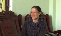 Chị Nguyễn Thị Mỹ Dung, trả lại 150 triệu đồng cho người đánh mất. ảnh N.N