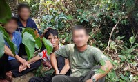 Các công dân ở Bình Định đã nhanh trí bắt giữ đối tượng bị truy nã đang lẩn trốn trong rừng sâu.