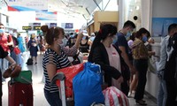 Sở Du lịch Đà Nẵng đang lên danh sách để hỗ trợ du khách bị kẹt lại vì cách ly xã hội trở về nếu có nhu cầu. Ảnh: Giang Thanh