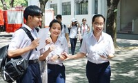 Chú ý: Các sĩ tử 2K6 ở Đà Nẵng được lùi lịch thi tuyển sinh vào lớp 10
