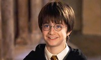 Daniel Radcliffe vui vẻ &quot;ngồi bên lề&quot; chứ không tham gia &quot;Harry Potter&quot; bản truyền hình