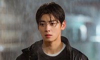 Ngày Đẹp Trời Để Trở Thành Cún: Cảnh Cha Eun Woo dầm mưa khiến fan &quot;xỉu ngang&quot;
