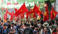 Đoàn quân trở về, tái hiện ‘ký ức Hà Nội - 65 năm’ tại phố bích họa Phùng Hưng