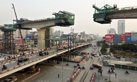 Cận cảnh nhịp cầu cạn cao nhất nội đô đang được thi công tại Hà Nội