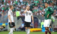 Tuyển Đức (áo trắng) để thua ngay trận ra quân ở World Cup 2018.