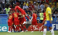 Các cầu thủ Bỉ ăn mừng bàn mở tỷ số.