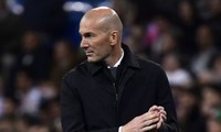 HLV Zinedine Zidane cảm thấy khó khăn trong việc thúc giục các học trò thi đấu.