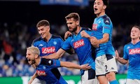 Niềm vui của các cầu thủ Napoli.
