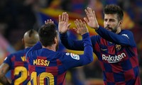 Các ngôi sao Barcelona đồng ý giảm lương trong mùa dịch Covid-19.