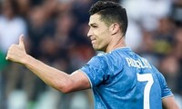 Cristiano Ronaldo vừa đồng ý giảm 30% lương trong 4 tháng tại Juventus.