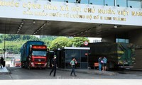 Thương thảo với Trung Quốc về việc mở hoàn toàn cửa khẩu tại Lào Cai