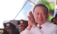 Chủ tịch nước Tô Lâm dự lễ ra mắt lực lượng bảo vệ an ninh, trật tự cơ sở tại TPHCM