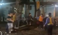 Tạm giữ nhóm người hành hung 2 nữ nhân viên gác chắn đường sắt ở Đà Nẵng