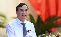Chủ tịch UBND TP Đà Nẵng: &apos;Sờ vào dự án nào cũng liên quan pháp lý&apos;
