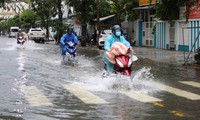 Mưa to, Đà Nẵng tiếp tục cho học sinh nghỉ học, tập trung lực lượng ứng phó với áp thấp