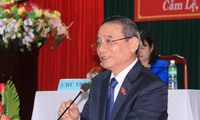 Bí thư Thành ủy Đà Nẵng, Trương Quang Nghĩa phát biểu trước đông đảo cử tri quận Cẩm Lệ. Ảnh Nguyễn Thành