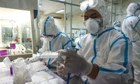 Những &apos;chiến binh&apos; CDC Đà Nẵng quay cuồng truy vết virus chết người