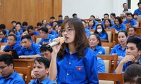 Phó Bí thư Thường trực Tỉnh ủy Bắc Giang đối thoại với cán bộ Đoàn