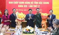 Lãnh đạo tỉnh Bắc Giang chức mừng tân hai Ủy viên Ban Thường vụ.