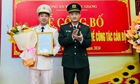 Công bố quyết định Phó Trưởng Công an huyện Sơn Động.