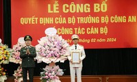 Bộ Công an bổ nhiệm Đại tá Thân Văn Hải (bên phải) giữ chức vụ Giám đốc Công an tỉnh Vĩnh Phúc.