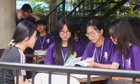 Cựu học sinh THCS Marie Curie Hà Nội mở triển lãm, gỡ rối cho teen thi vào lớp 10