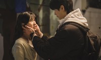 Lovely Runner tập 10: Khán giả mong Sol - Jae không lún sâu vào &quot;tam giác tình yêu&quot;