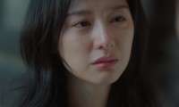 Kỹ năng khóc của Kim Ji Won thăng hạng rõ rệt khi đóng &quot;Queen Of Tears&quot;