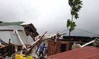 Hàng trăm ngôi nhà bị tốc mái, sập do mưa đá, dông lốc ở các tỉnh Tây Bắc