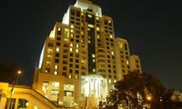 Khách sạn Four Seasons ở Damascus nhìn về đêm