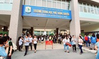 34 học sinh đầu tiên trúng tuyển vào Trường THPT chuyên Đại học Sư phạm Hà Nội