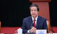 Bộ trưởng GD&amp;ĐT Nguyễn Kim Sơn: Tăng thu nhập cho giảng viên là một vấn đề khó