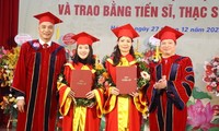 Chi phí đào tạo tiến sĩ ở Việt Nam &apos;siêu rẻ&apos;, trung bình chỉ 16 triệu đồng/năm