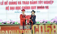 Gần 50% sinh viên Học viện Tài chính tốt nghiệp loại giỏi, xuất sắc