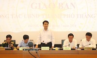 Chủ tịch UBND TP Hà Nội Nguyễn Đức Chung khẳng định không có chuyện thành phố thờ ơ với người dân vùng ngập lụt huyện Chương Mỹ