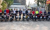 Công an chặn bắt hơn 100 &apos;quái xế&apos; tụ tập đua xe ở Biên Hòa