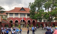 Tỉnh cấm tập trung đông người, một trường ở Biên Hòa vẫn tổ chức học sinh đi học