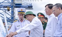 Thủ tướng Nguyễn Xuân Phúc thị sát cụm cảng Cái Mép – Thị Vải