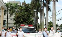Doanh nghiệp tặng 2 xe cứu thương và 10 ngàn bộ test nhanh cho tỉnh Đồng Nai