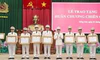 Tặng thưởng Huân chương Chiến công cho nhiều tập thể, cá nhân Công an tỉnh Đồng Nai
