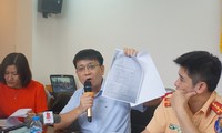 Ông Lê Đỗ Mười - Phó viện trưởng Viện Chiến lược và phát triển GTVT giới thiệu một khảo sát ý kiến 