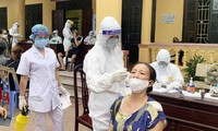 Test nhanh tầm soát ca bệnh tại Bắc Ninh