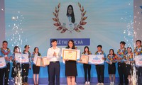 Nữ sinh báo chí đoạt ngôi quán quân Thủ lĩnh sinh viên toàn quốc năm 2020
