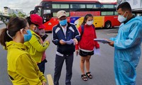 400 người dân Phú Yên về quê trên 20 chuyến xe ân tình 
